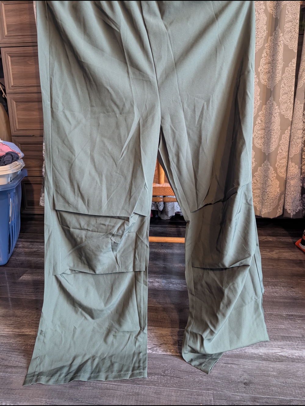 Olive Green Wide-Leg Cargo Pants